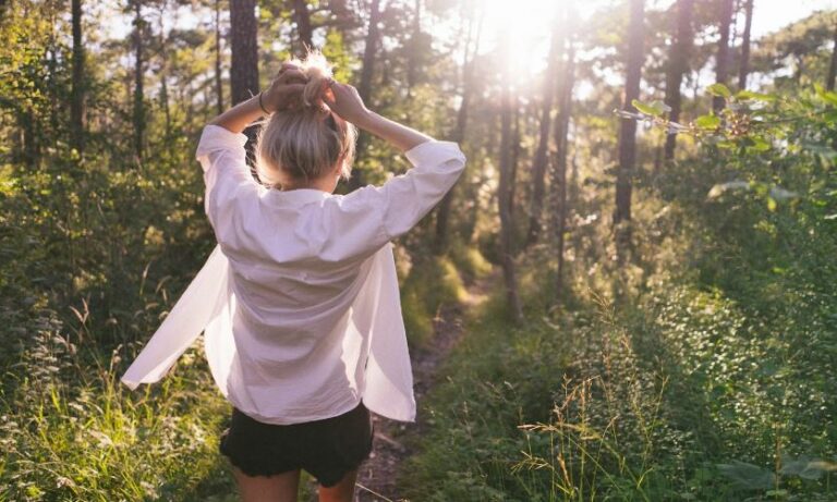 How-To-Stay-Fresh-And-Clean-In-Humid-Climates